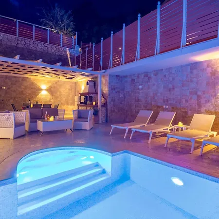 Pantokratoras - Corfu Private Pool & Luxury Retreats Villa Ágios Matthaíos