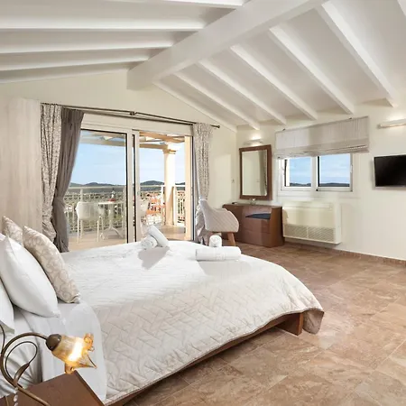 Villa Pantokratoras - Corfu Private Pool & Luxury Retreats