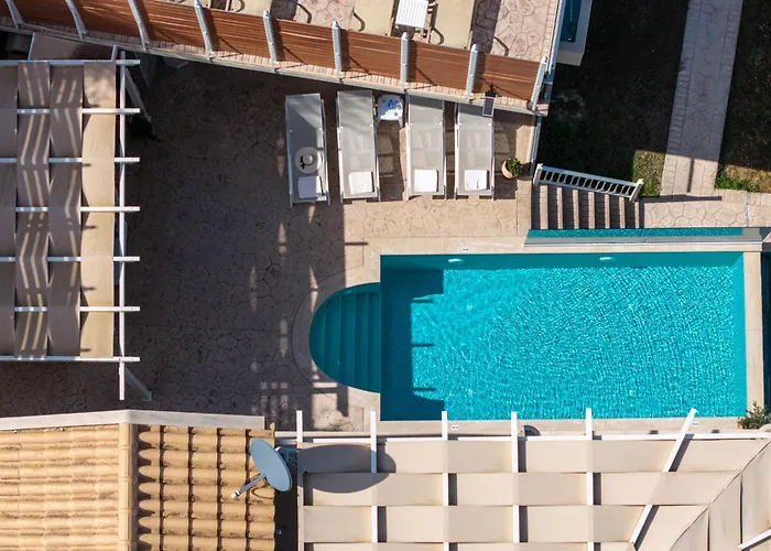Pantokratoras - Corfu Private Pool & Luxury Retreats